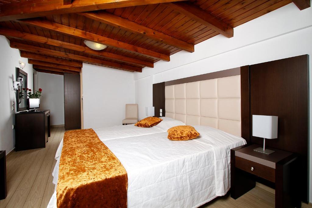 Hotel Nirikos Lefkáda エクステリア 写真